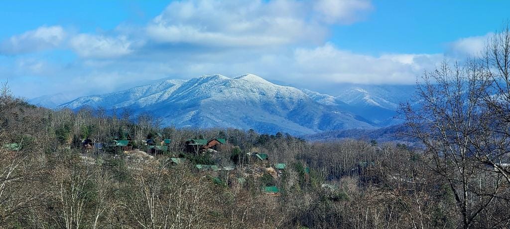 Exploring the Charms of Pigeon Forge, Tennessee: A Haven of Adventure and Tranquility